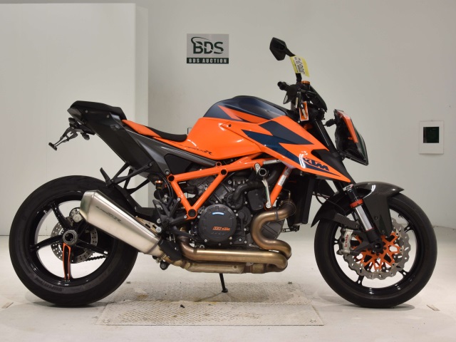 KTM 1290 SUPERDUKE R 2021