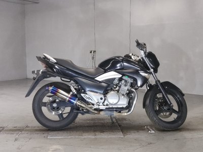 Suzuki GSR250