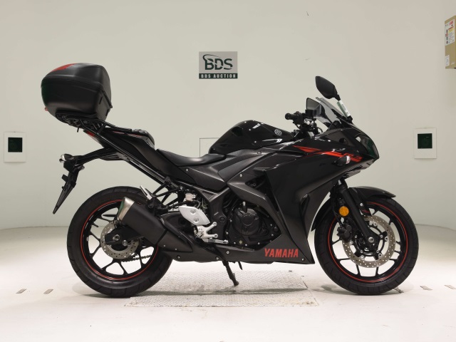 Yamaha YZF-R3 2015