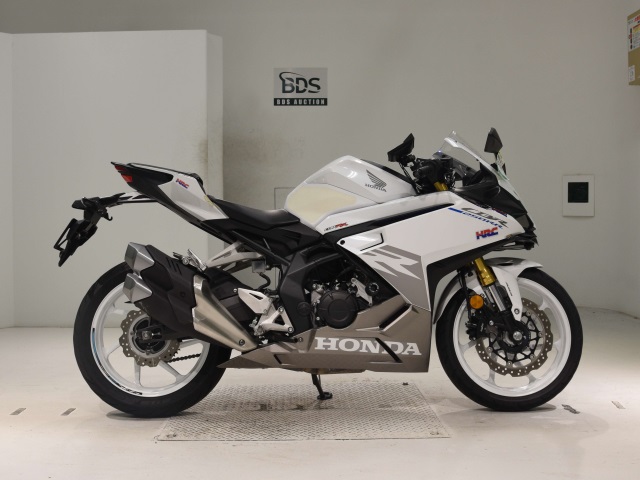Honda CBR250RR 2023