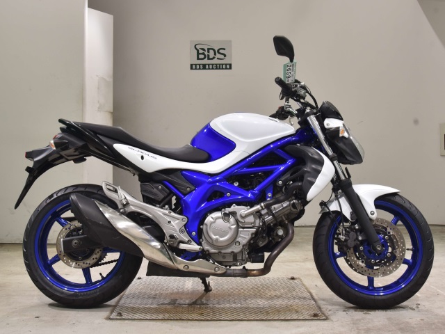 Suzuki GLADIUS SFV400 2011