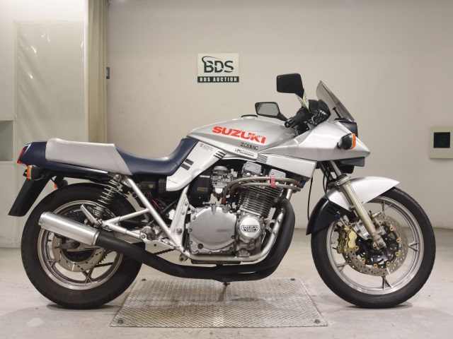 Suzuki GSX1100S KATANA 1983