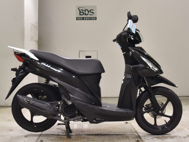 Suzuki ADDRESS V110