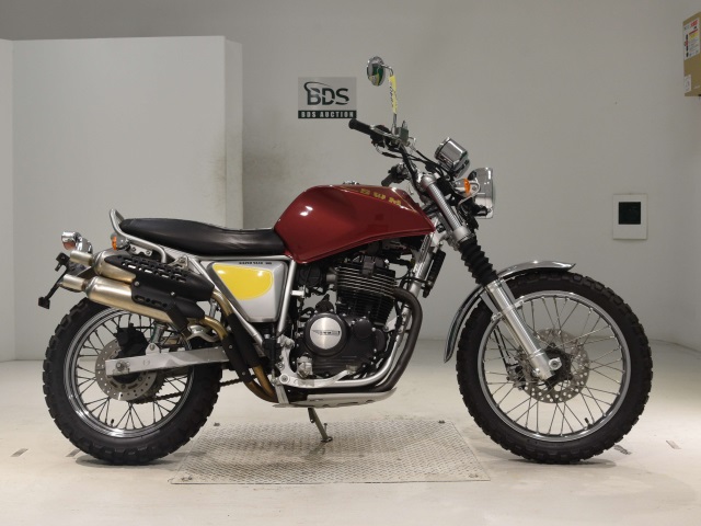 Suzuki WM SILVER BASE 400 2019