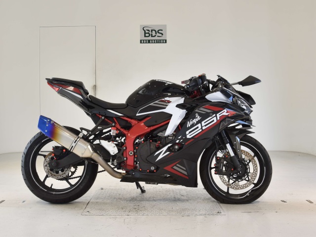 Kawasaki NINJA ZX-25R 2021