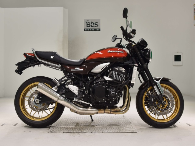 Kawasaki Z900RS 2022