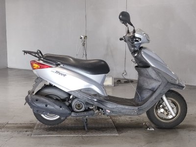Yamaha AXIS TREAT