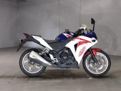 Honda CBR250R 2011