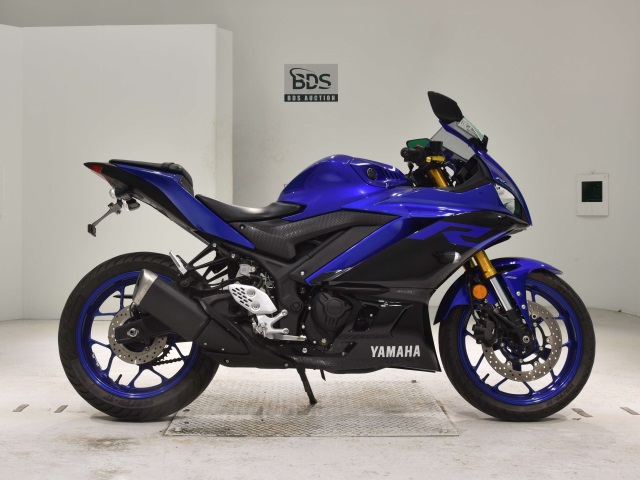 Yamaha YZF-R25A 2019