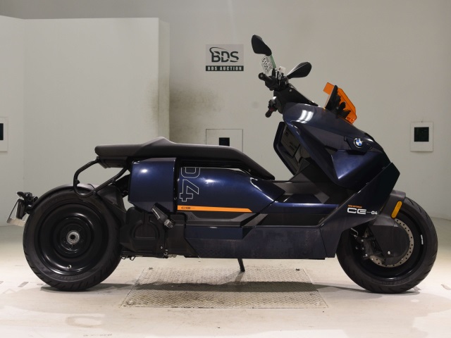 BMW CE04 2024