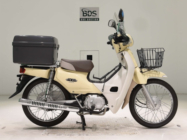 Honda C50 2016