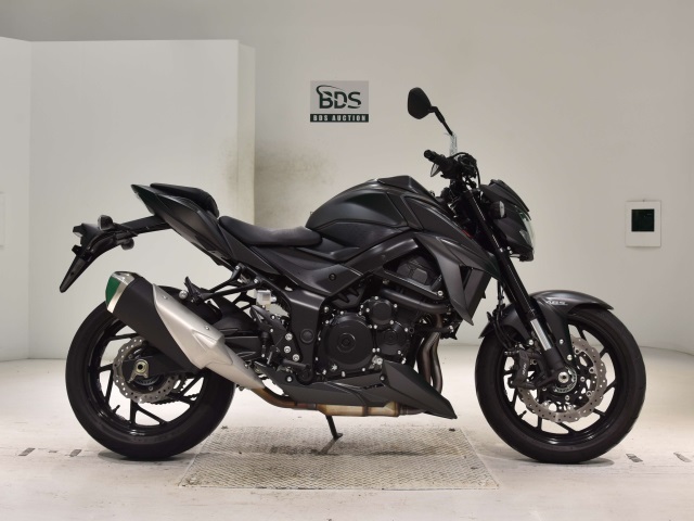 Suzuki GSX-S750 2023