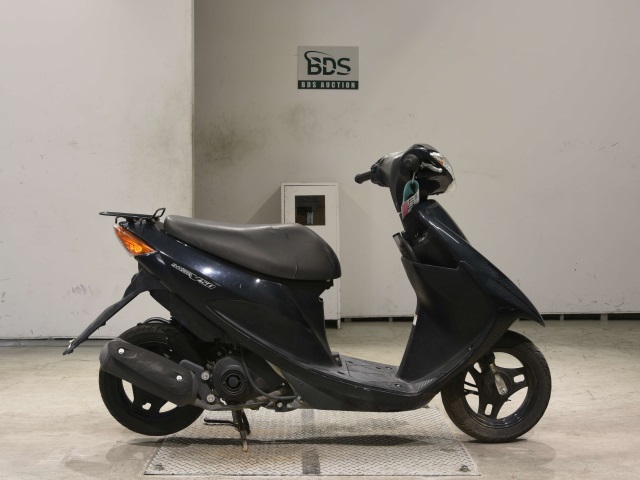 Suzuki ADDRESS V50