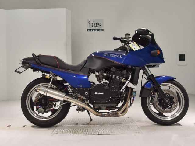 Kawasaki GPZ900R 1994