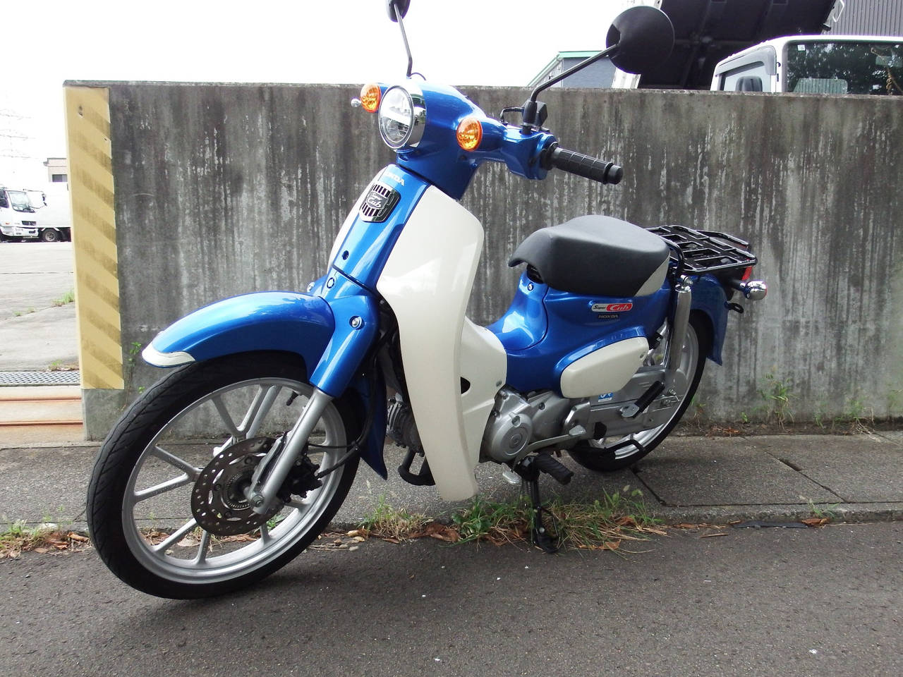 Yamaha TZR250 2022