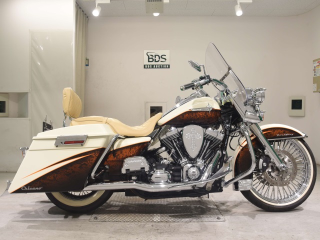 HD ROAD KING FLHRC1580 2007