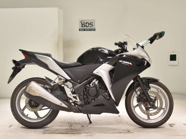 Honda CBR250R 2011