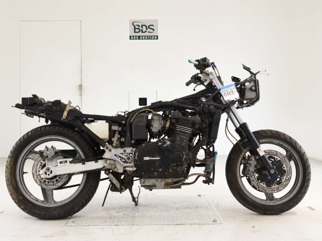 Kawasaki GPZ900R 1998