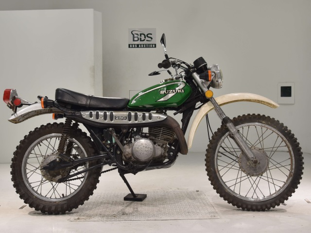Suzuki TS250
