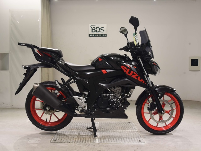Suzuki GSX-S125