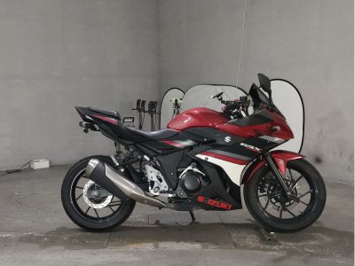 Suzuki GSX250R