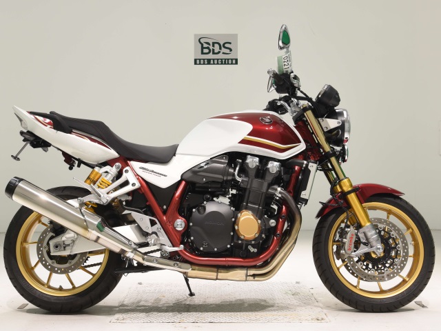 Honda CB1300SF 2023