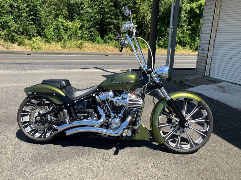 HD BREAKOUT FXBRS1870 2022