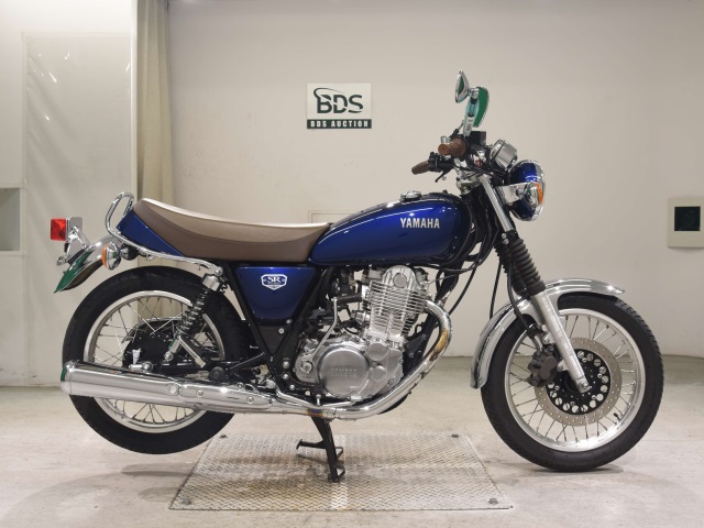 Yamaha SR400 2020