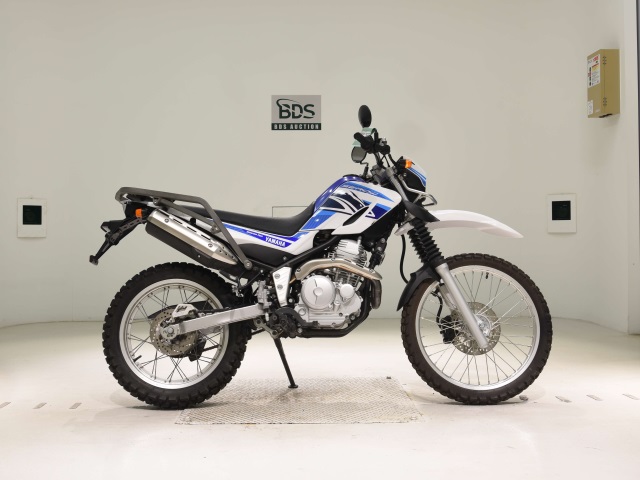 Yamaha SEROW XT250 2018