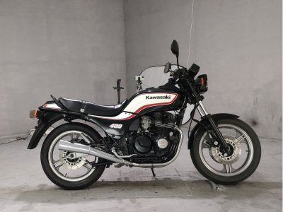 Kawasaki GPZ400 2025