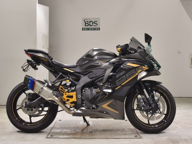 Kawasaki NINJA ZX-25R 2022