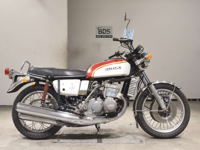 Suzuki GT750 1975