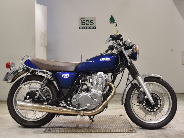 Yamaha SR400 2022