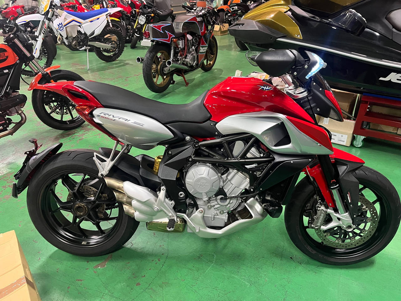MV Agusta STRADALE 800 2018