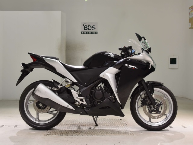 Honda CBR250R 2011