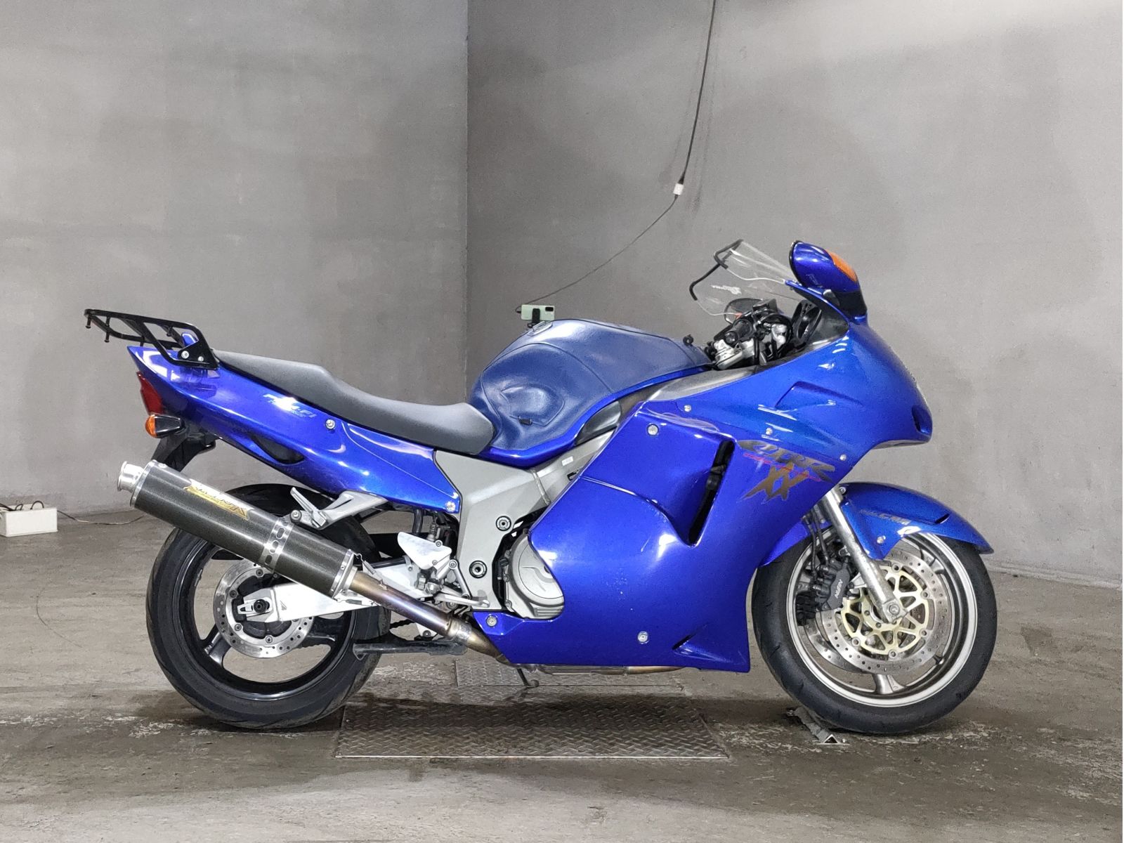 Honda CBR1100XX BLACKBIRD 2000