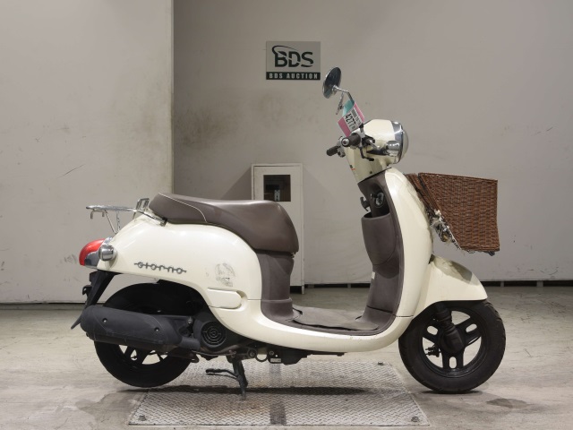 Honda GIORNO 2011