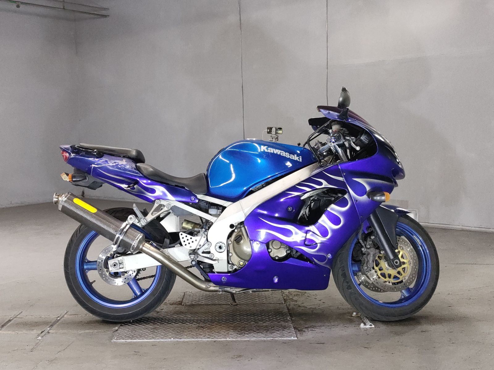 Kawasaki NINJA ZX-9R 1998