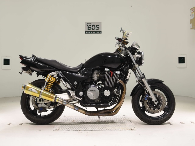 Yamaha XJR1300 2001