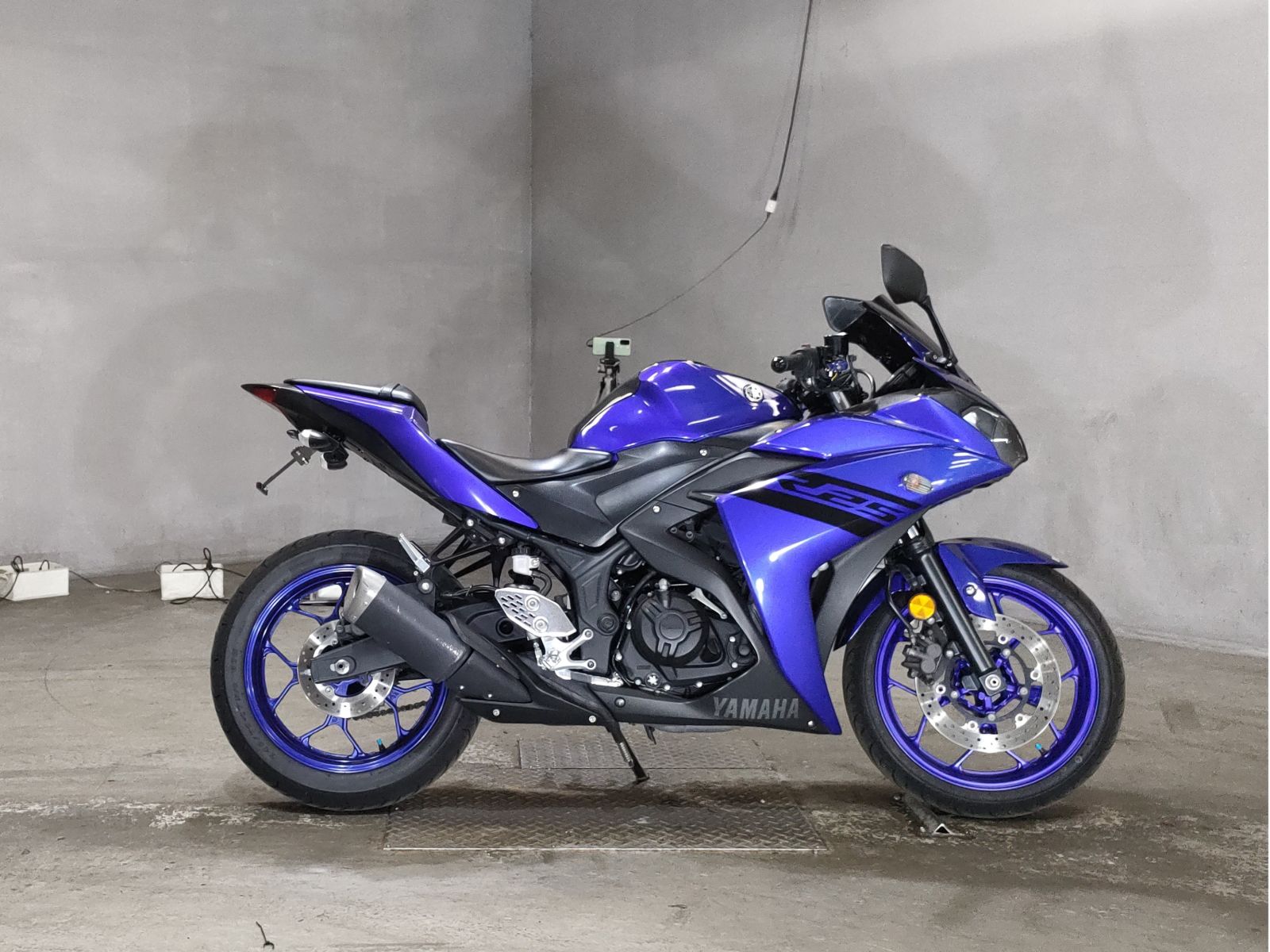 Yamaha YZF-R25 2016
