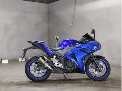 Yamaha YZF-R25 2015