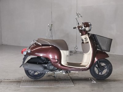 Honda GIORNO 2011