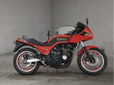 Kawasaki GPZ750