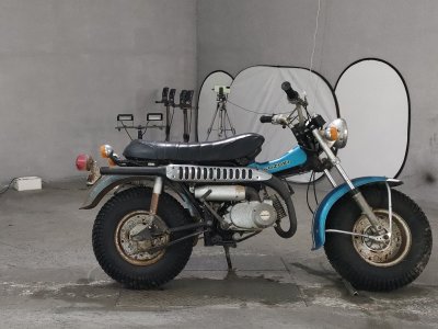 Suzuki VAN VAN90