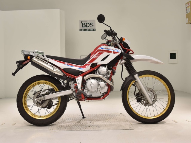 Yamaha SEROW XT250 2020