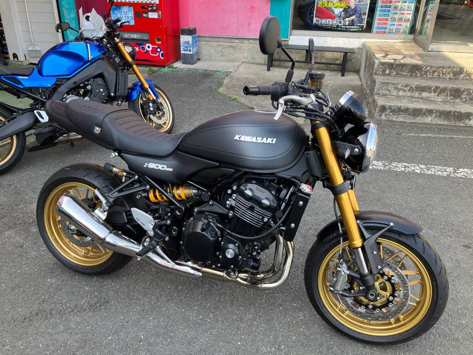 Kawasaki Z900RS SE 2025