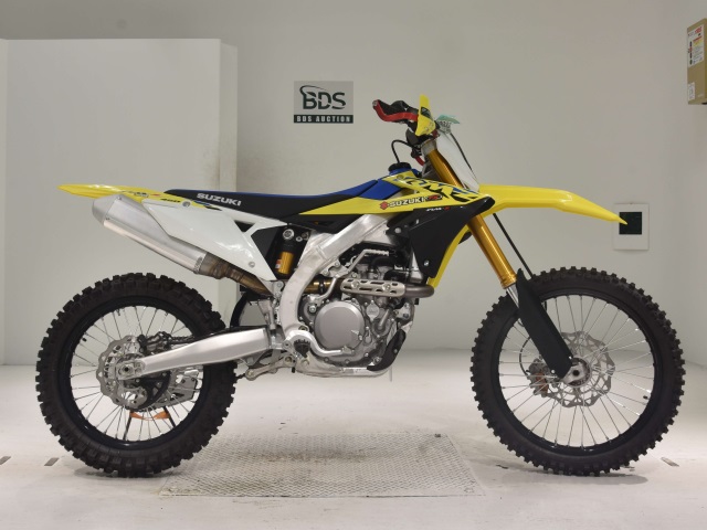 Suzuki RM-Z450 2024