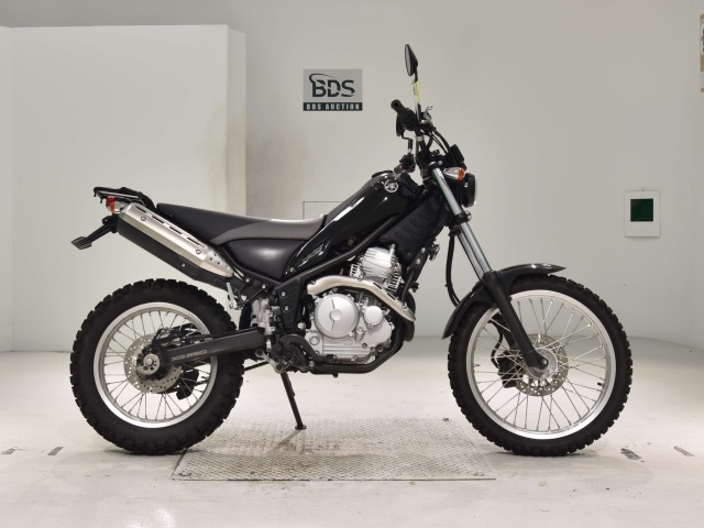 Yamaha TRICKER 2018
