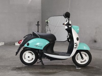 Yamaha E-VINO 2023