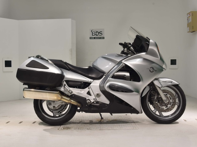 Honda ST1300 PAN EUROPEAN 2004